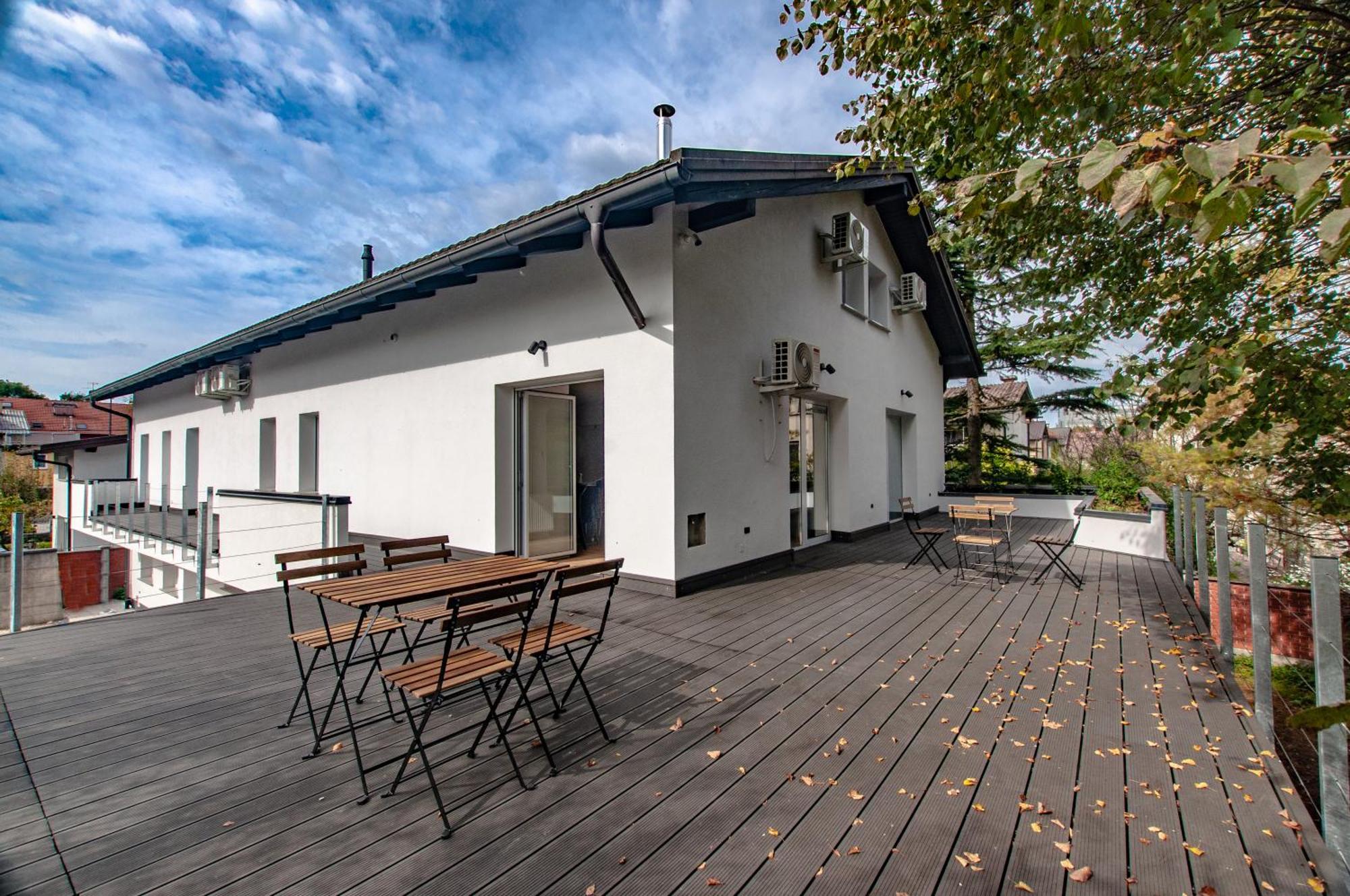 Vipavska House *