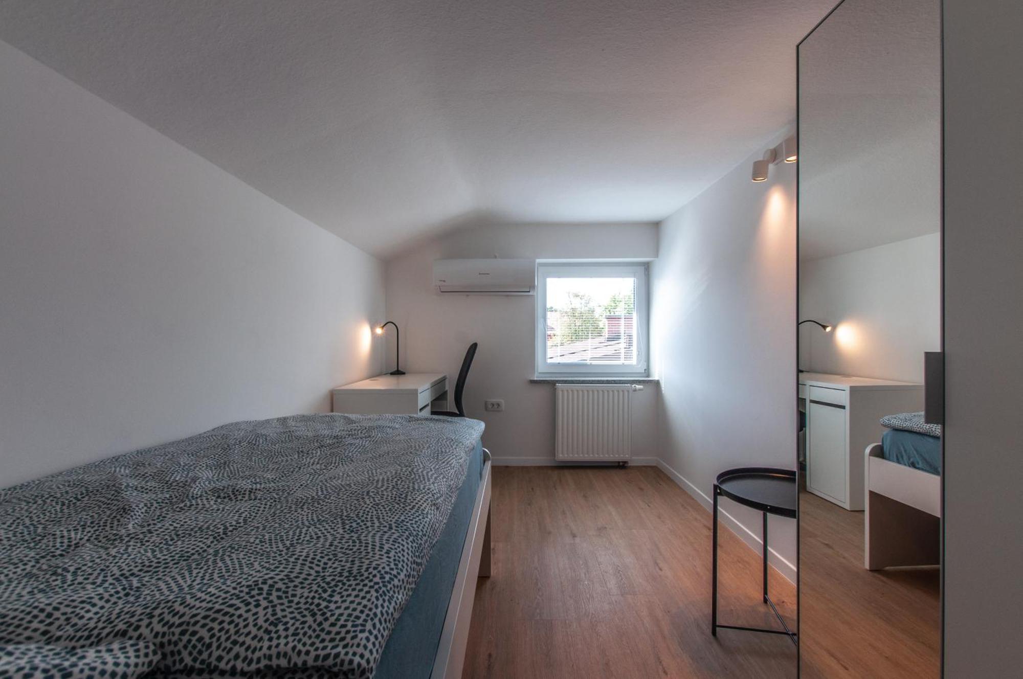 Vipavska House Albergue *
